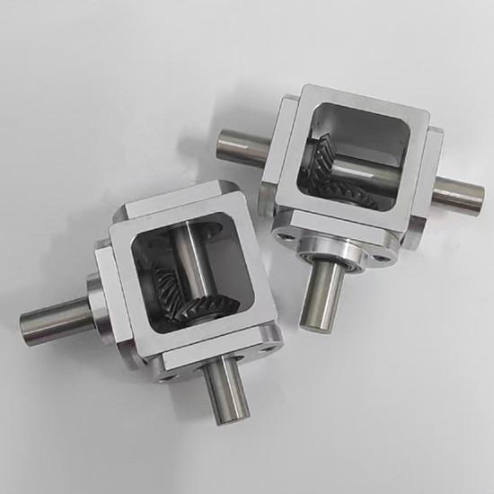 小型1:1T型十字换向器轴径10直角传动变速箱伞齿减速齿轮箱转动：机械迷不可错过的精密工程解析