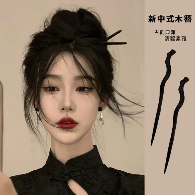 和田玉镂空雕莲花梅花发簪：穿越千年的古风美学，你的汉服头饰新选择！