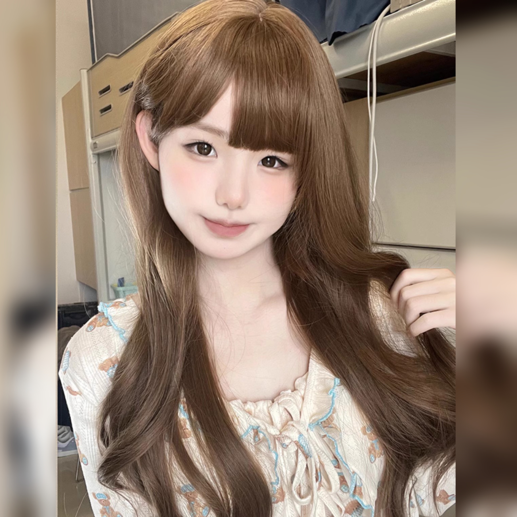 女波浪卷发假发套：解锁自然蓬松新发型，时尚无痕的秘密武器！
