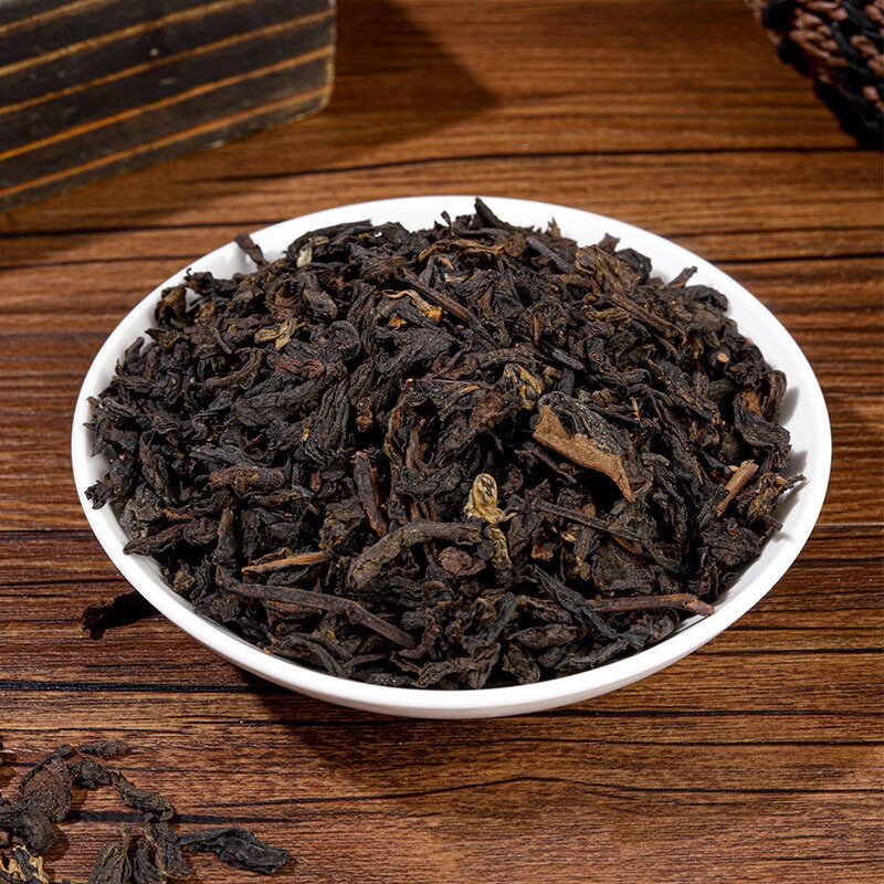 广西梧州六堡茶：2015年特级花香六堡金花黑茶，穿越时光的香气
