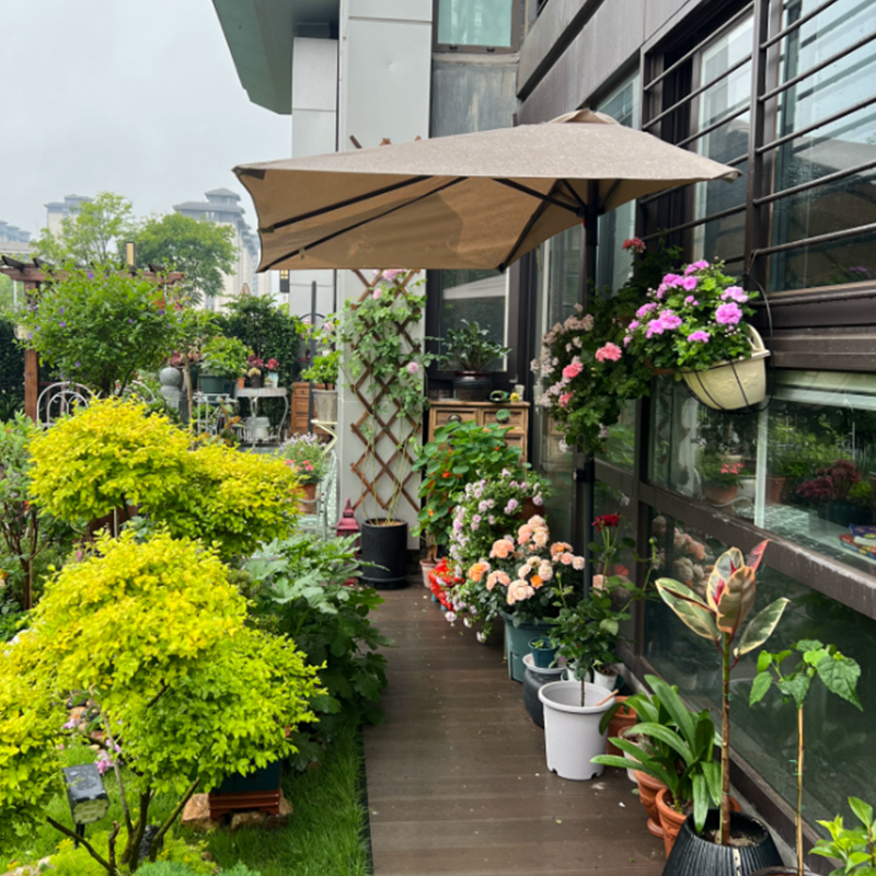 户外靠墙半边伞：打造完美庭院遮阳方案，解锁夏日清凉新方式！