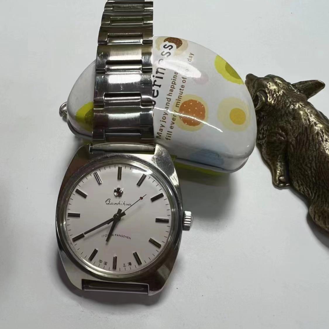 宝石花牌7120上海老式国产手表：复古情怀，时间的艺术品