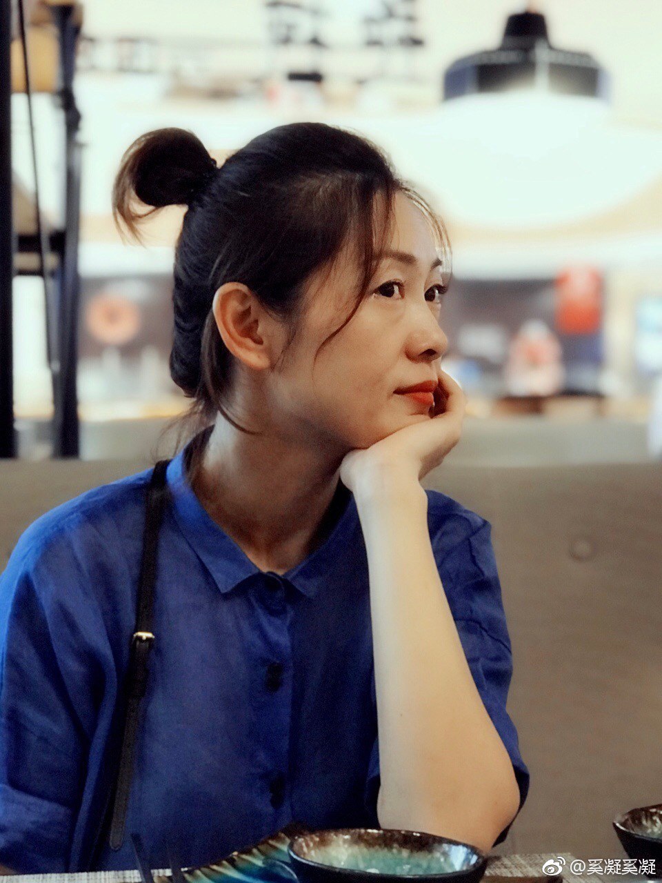 奚凝