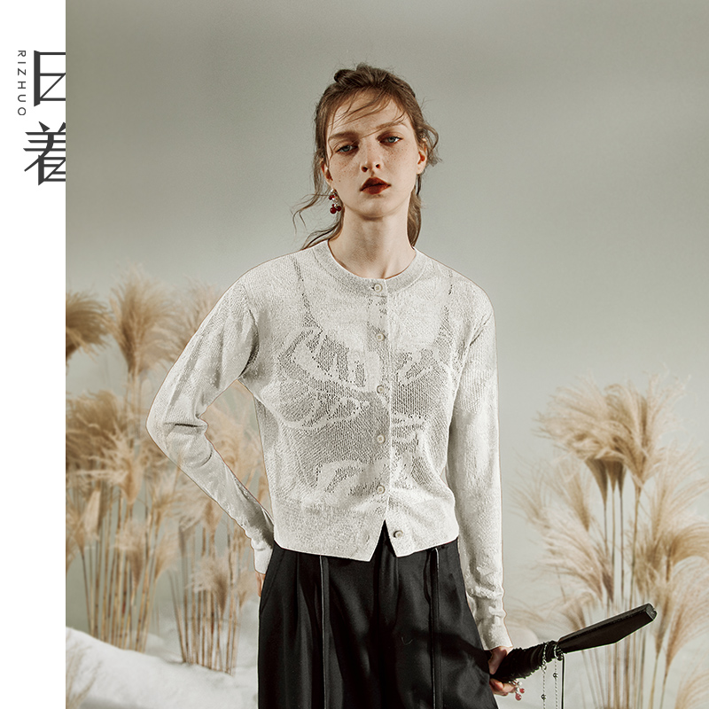 2025超火减龄针织衫：蓝色韩系高级感，夏日松弛感的独特魅力✨