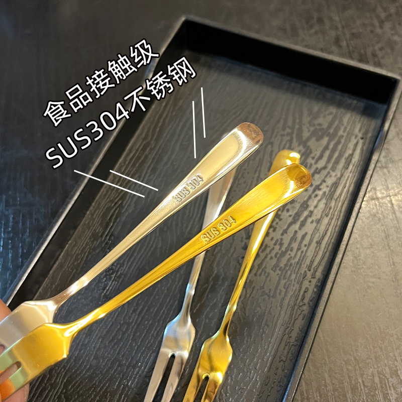 出口韩国INS风六齿水果叉：甜品界的颜值担当，让你的餐桌瞬间高级感爆棚！